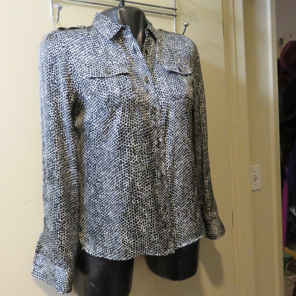 JONES NEW YORK SIGNATURE PETITE BLOUSE/MED/BLK&wh